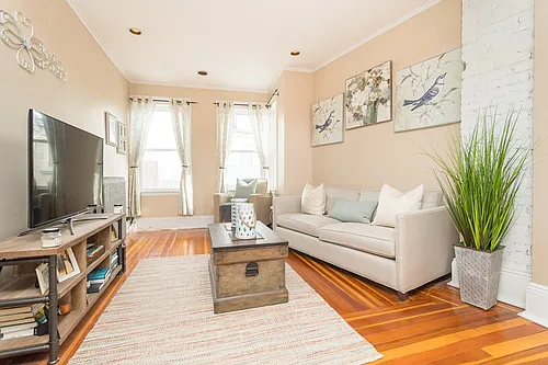64 Chestnut St Photo 1