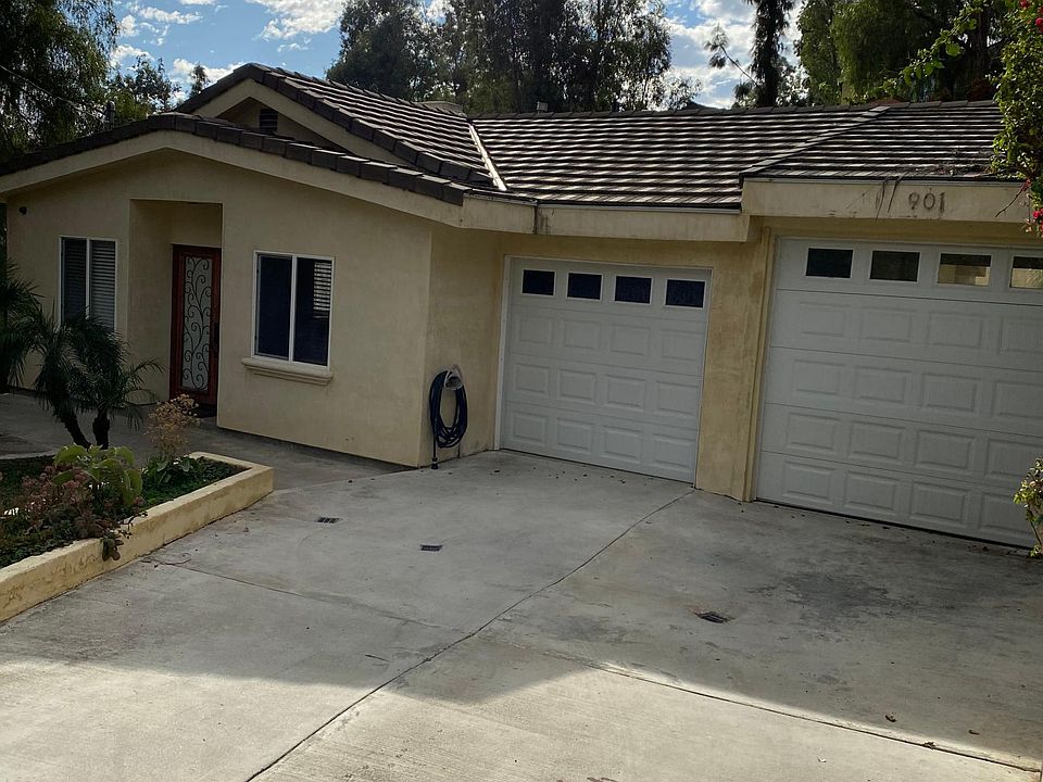 1st image of 901 Cooper Ave
