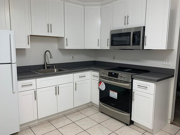 3rd image of 1188 Edsel Dr #2