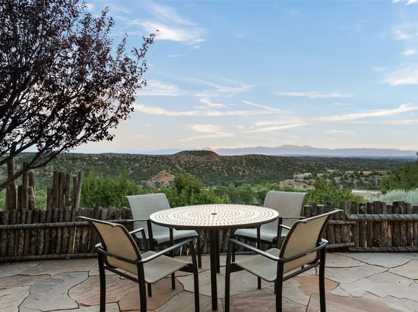 38 Lodge Trl APT F, Santa Fe, NM 87506