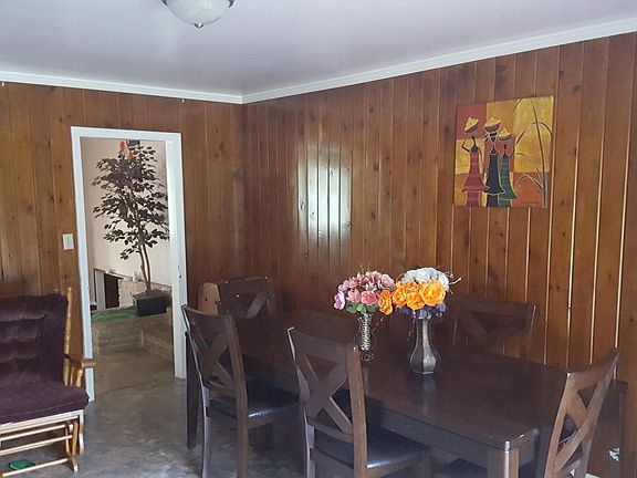 3rd image of 353 Pineridge Dr #1