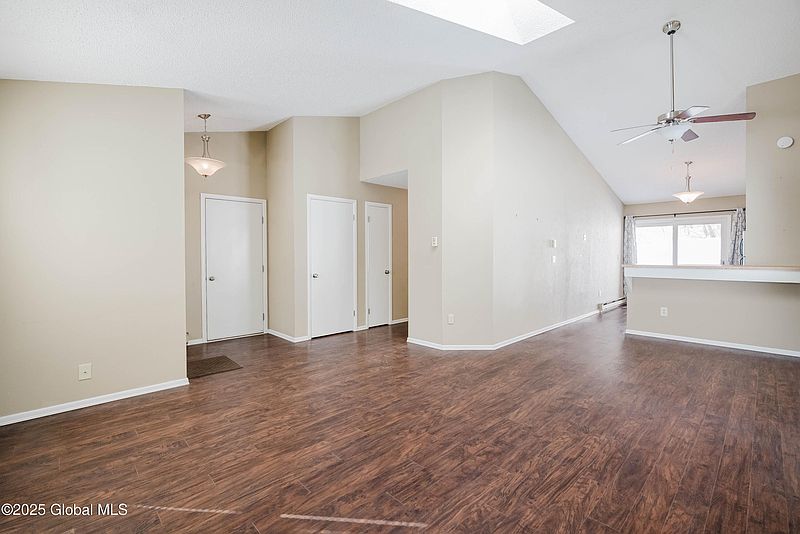 4th image of 17 Westchester Court