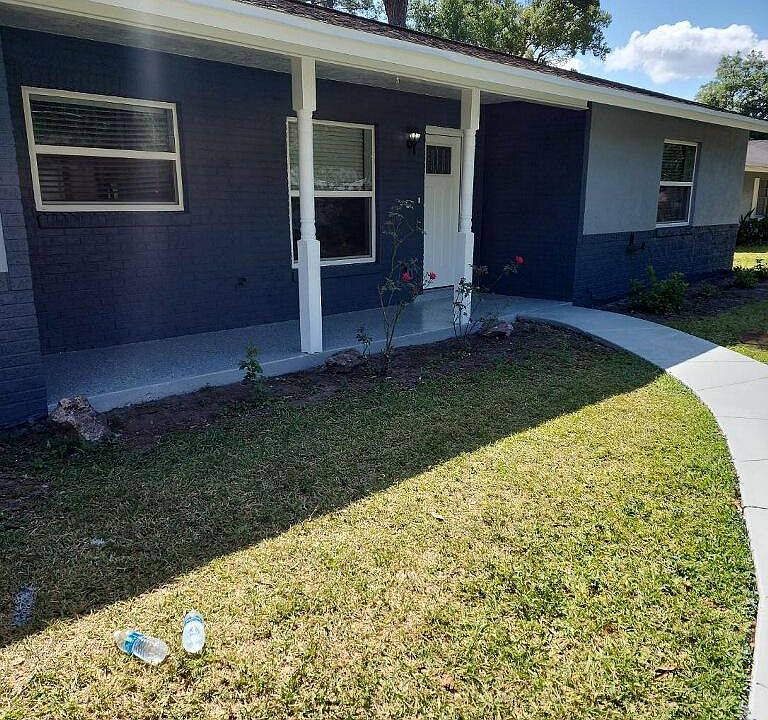 1st image of 1629 NE 17th Ave