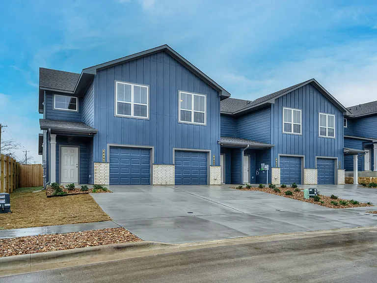 North Ridge Townhomes — Photo 3