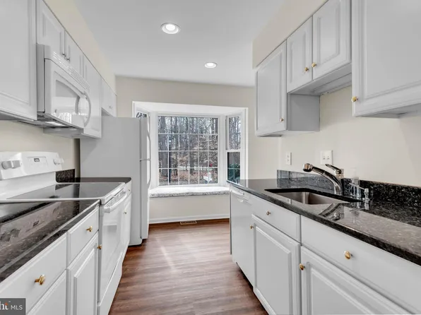 1758 Albermarle Dr, Crofton, MD 21114