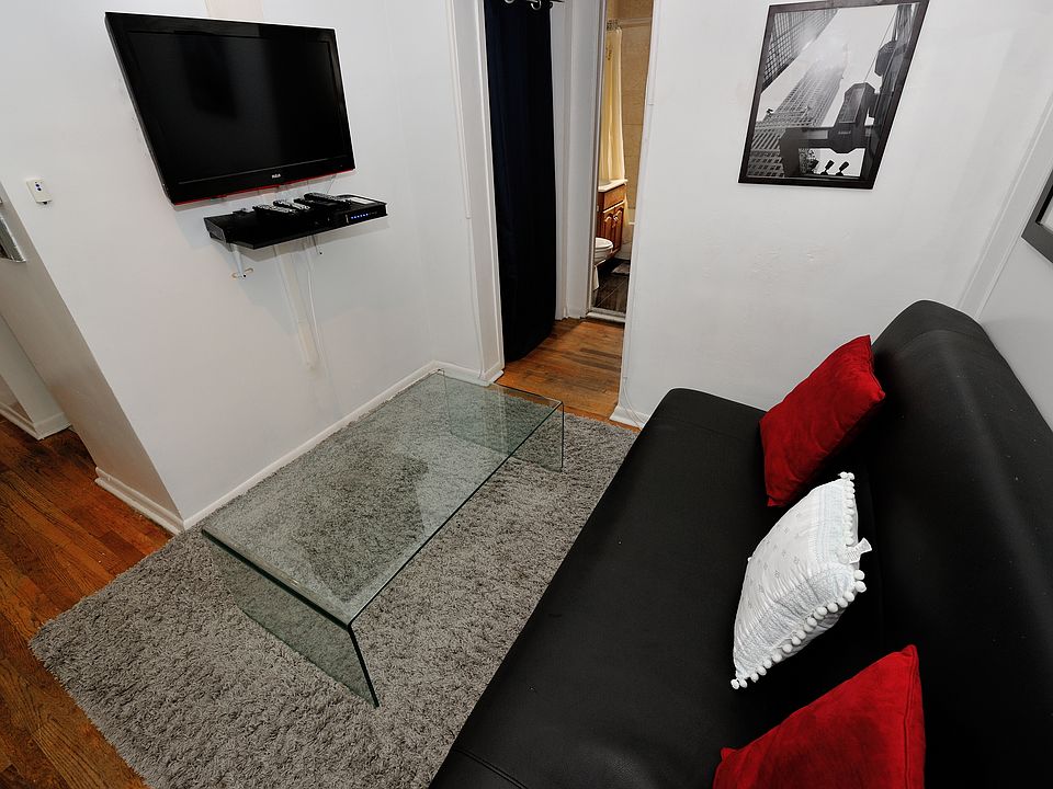 1st image of 201 E 89th St #4D