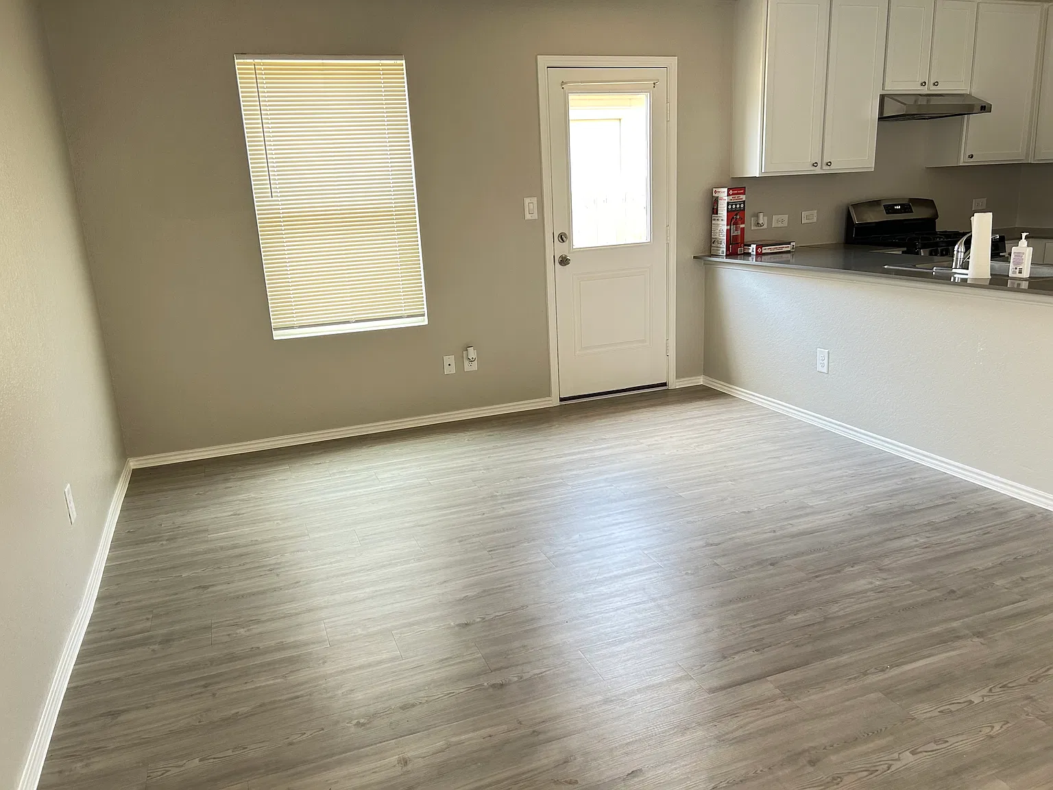4 bed, 1492 sqft, $2,600 — Photo 4