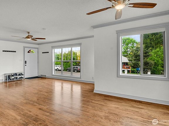 3rd image of 10820 Lake Ridge Drive S