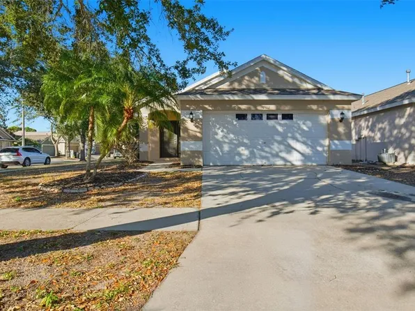 7512 Oxford Garden Cir, Apollo Beach, FL 33572