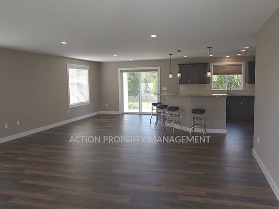 3rd image of 41 Victoria View St