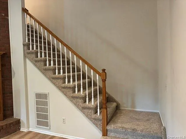 34 Candlestick Ct — Photo 19