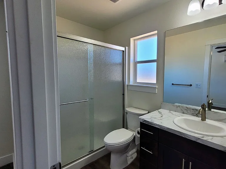 2468 NE Kerr St — Photo 10