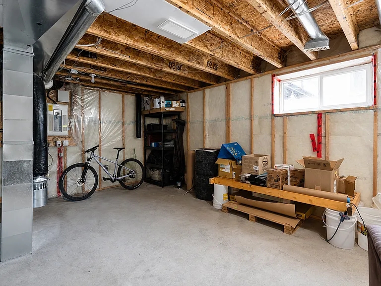 149 Cougar Plateau Way SW — Photo 21