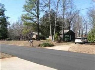 114 Charles Dr, Piedmont, SC 29673