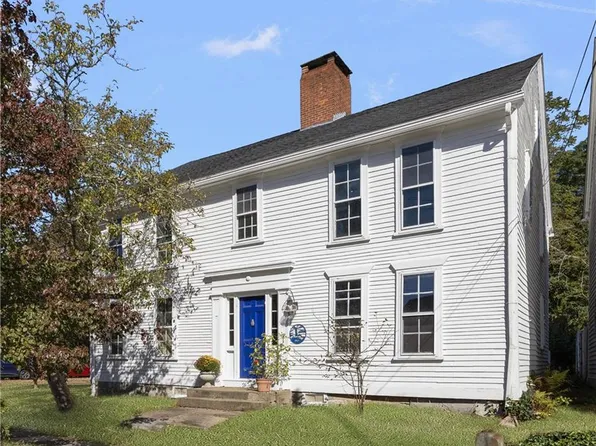 103 W Main St, North Kingstown, RI 02852