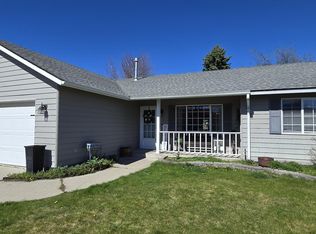 906 E Glacier Peak Dr, Post Falls, ID 83854