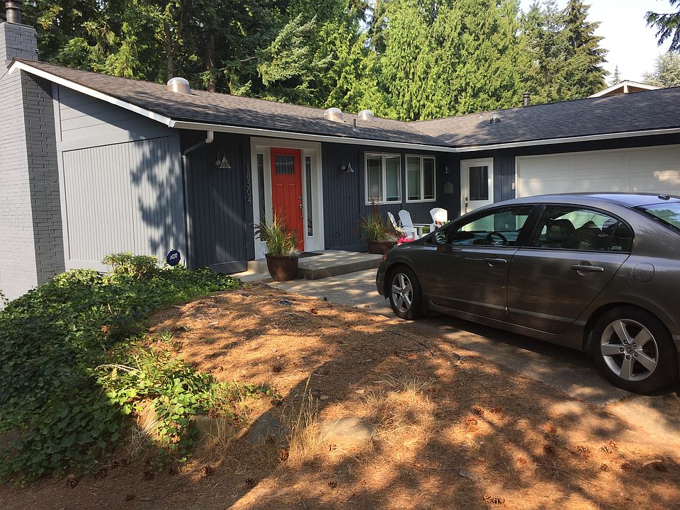 2nd image of 18504 NE 21st St