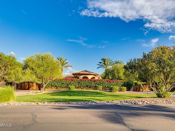 3rd image of 4807 E CRYSTAL Lane