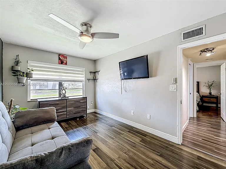 18296 Mediterranean Blvd #404 — Photo 14