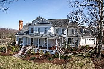 3rd image of 101 Smithfield Ln
