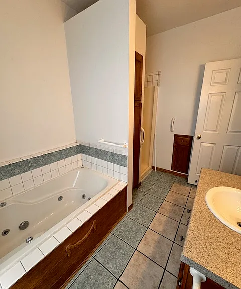 812 High St — Photo 5