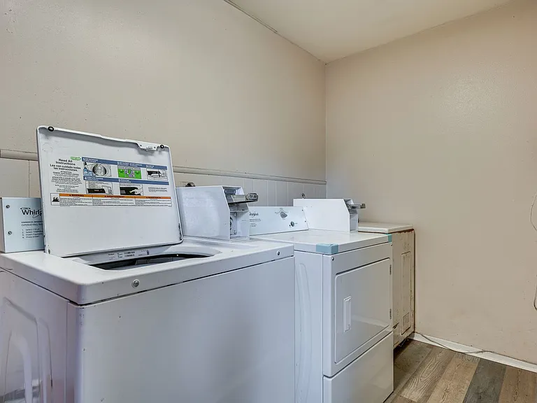 2210 Pearl St #203 — Photo 25
