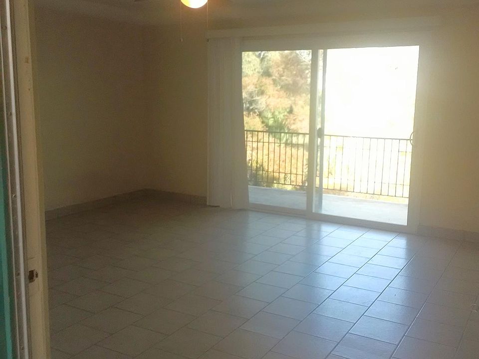 2nd image of 3833 Estrella Ave APT 7