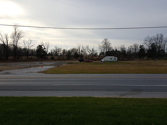 5th image of 5736 Carlisle Pike