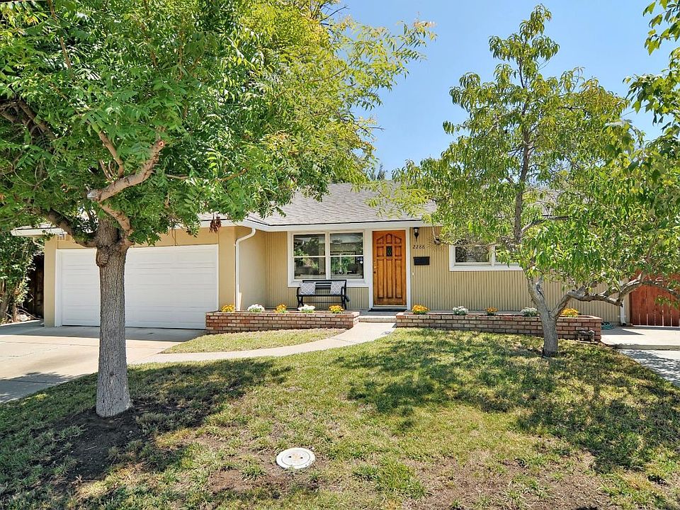 1st image of 2288 Talia Ave