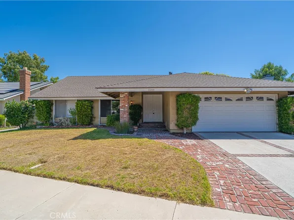 25688 Dorado Dr, Santa Clarita, CA 91355