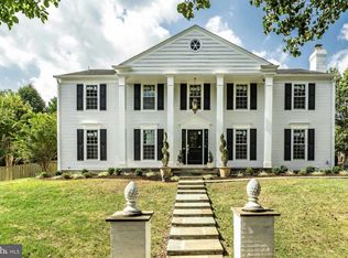 528 Fort Williams Py, Alexandria, VA 22304