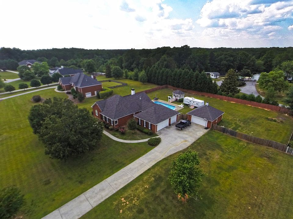1st image of 530 Harold Gower Ln