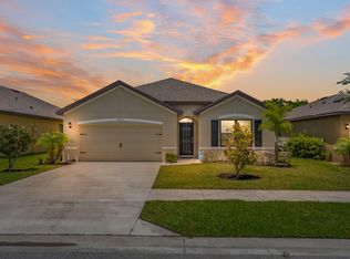 5616 Amusement Ave, Fort Pierce, FL 34947