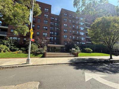 3101 Ocean Pkwy APT 4A, Brooklyn, NY, 11235