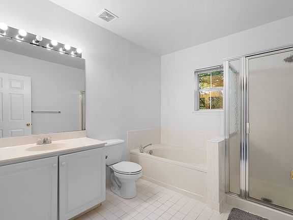 3rd image of 6990 Falls Reach Dr APT 201