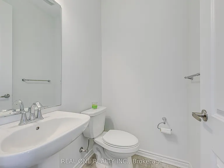 1413 William Halton Pkwy W — Photo 16