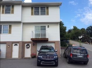 1339 Riddle Ave APT 1, Morgantown, WV 26505