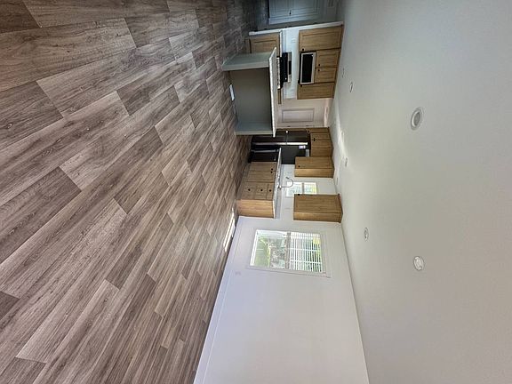 2nd image of 381 3rd Ave SW #381