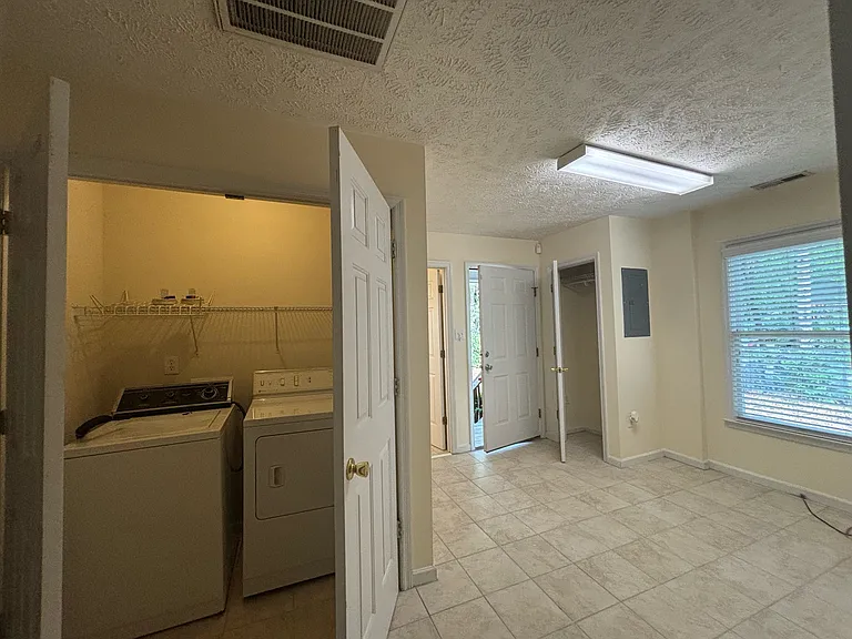 209 S McPherson Church Rd #B — Photo 3