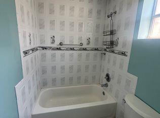 3210 NW 41st St, Lauderdale Lakes, FL 33309