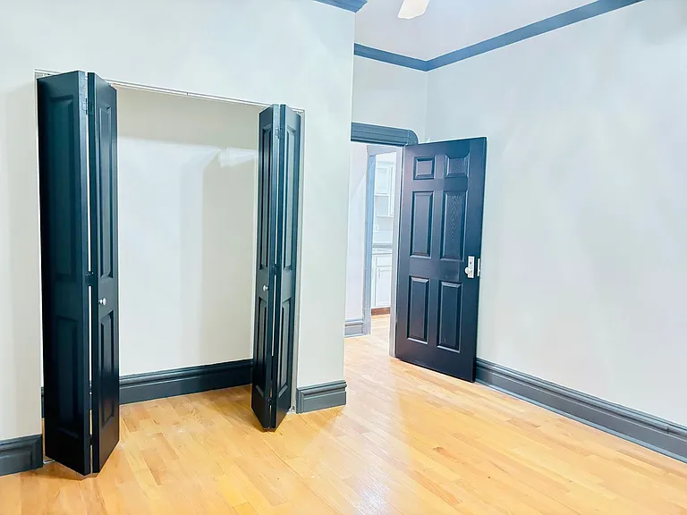 3723 Connecticut St — Photo 10