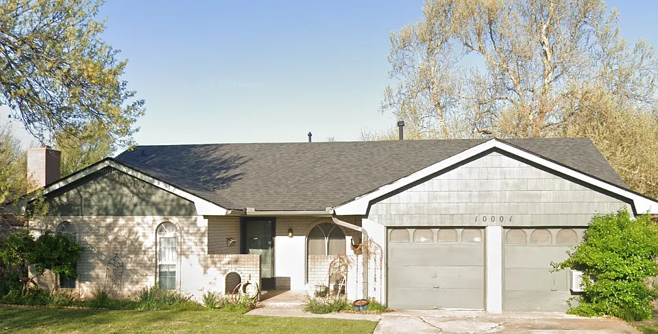 10001 Lancet Ln