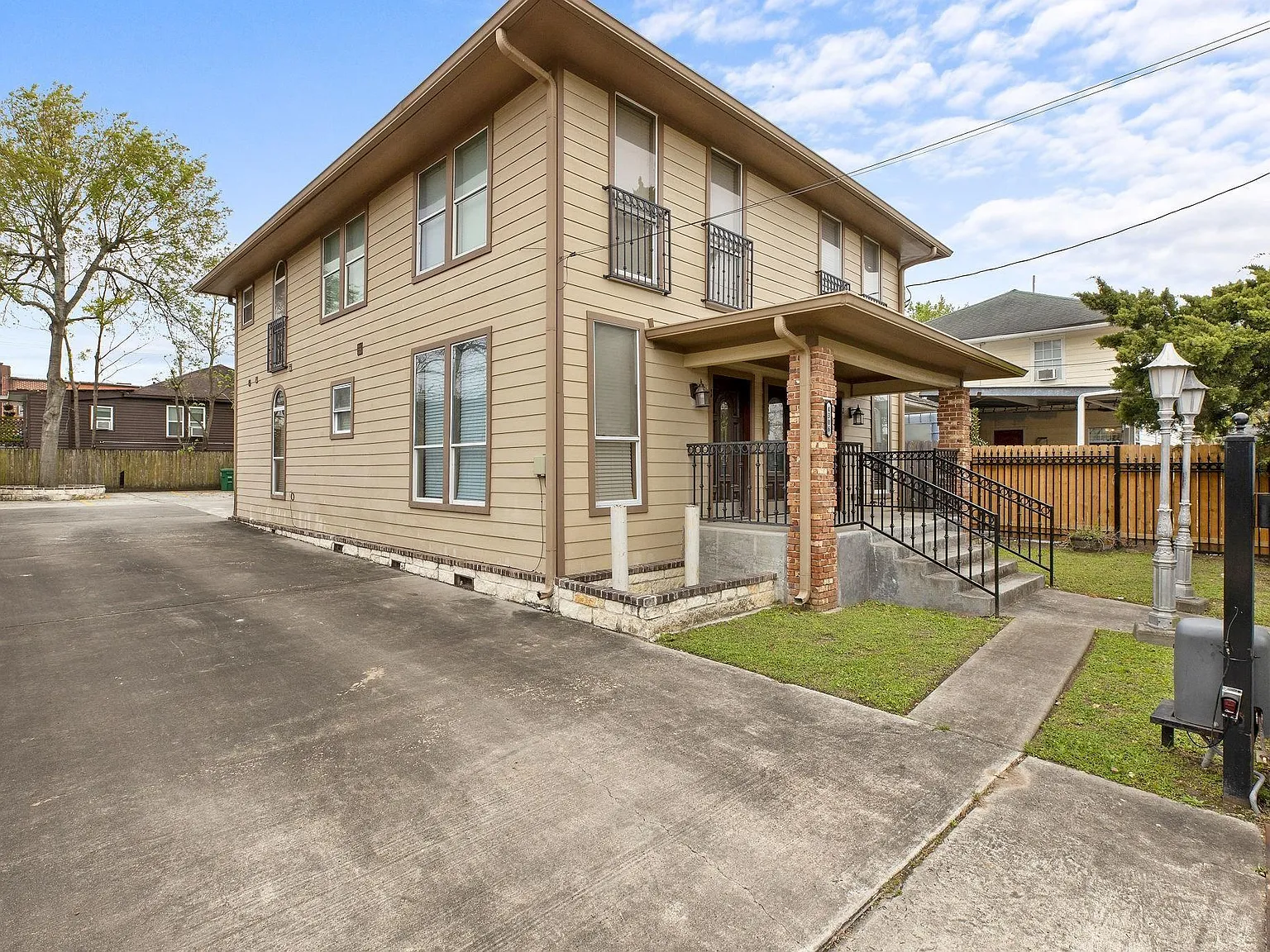 1 bed, 1.0 bath, 800 sqft, $1,100 — Photo 3