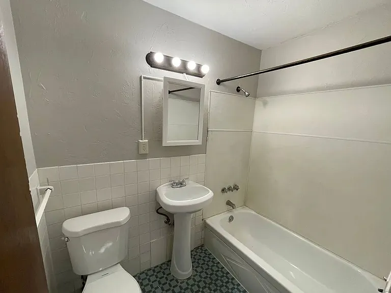 3816 Nicollet Apartments — Photo 9