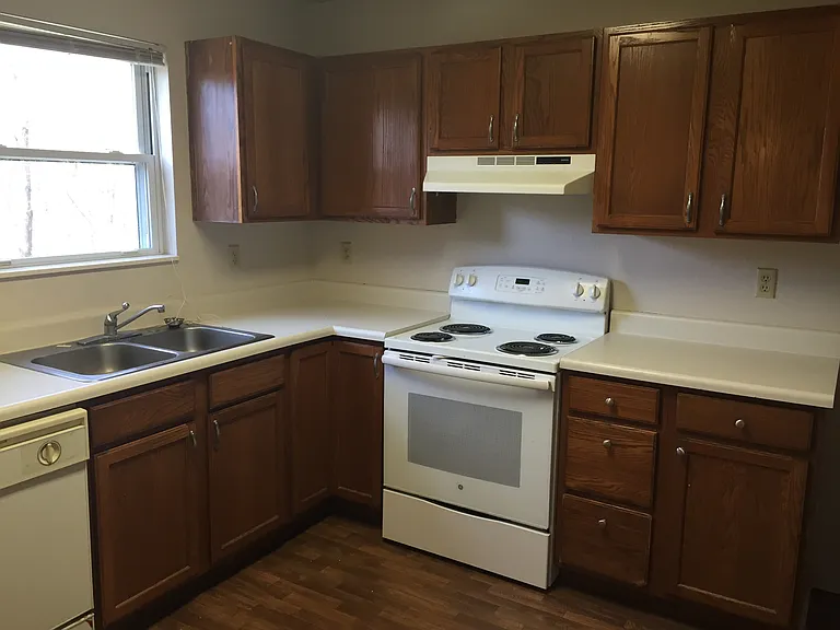 1299 Crescent Ct — Photo 7