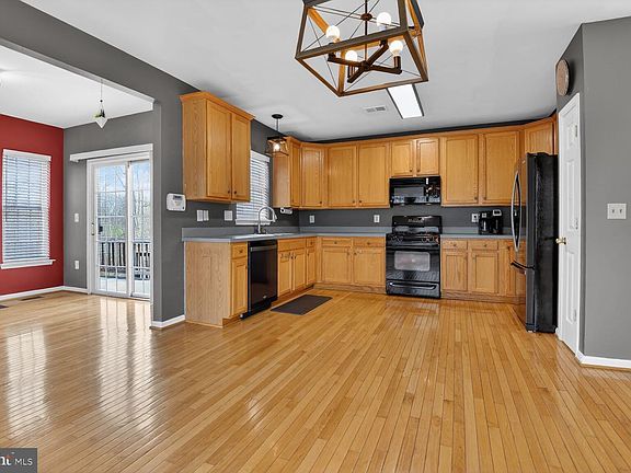 3rd image of 9820 Cheshire Ridge Cir