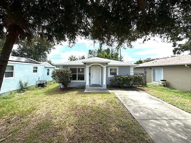2486 15th Ave S