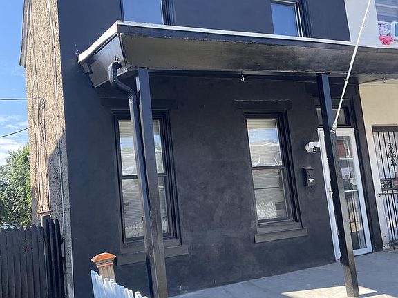 4th image of 6208 Race St
