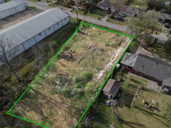 345 Delz St, Houston, TX 77018