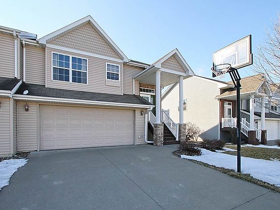 2nd image of 1535 Sadler Dr